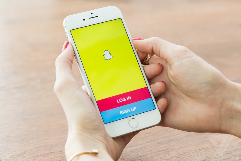 Sich den Snapchat-Chatverlauf anderer Personen anzeigen zu lassen